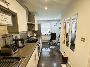 Kitchen- click for photo gallery